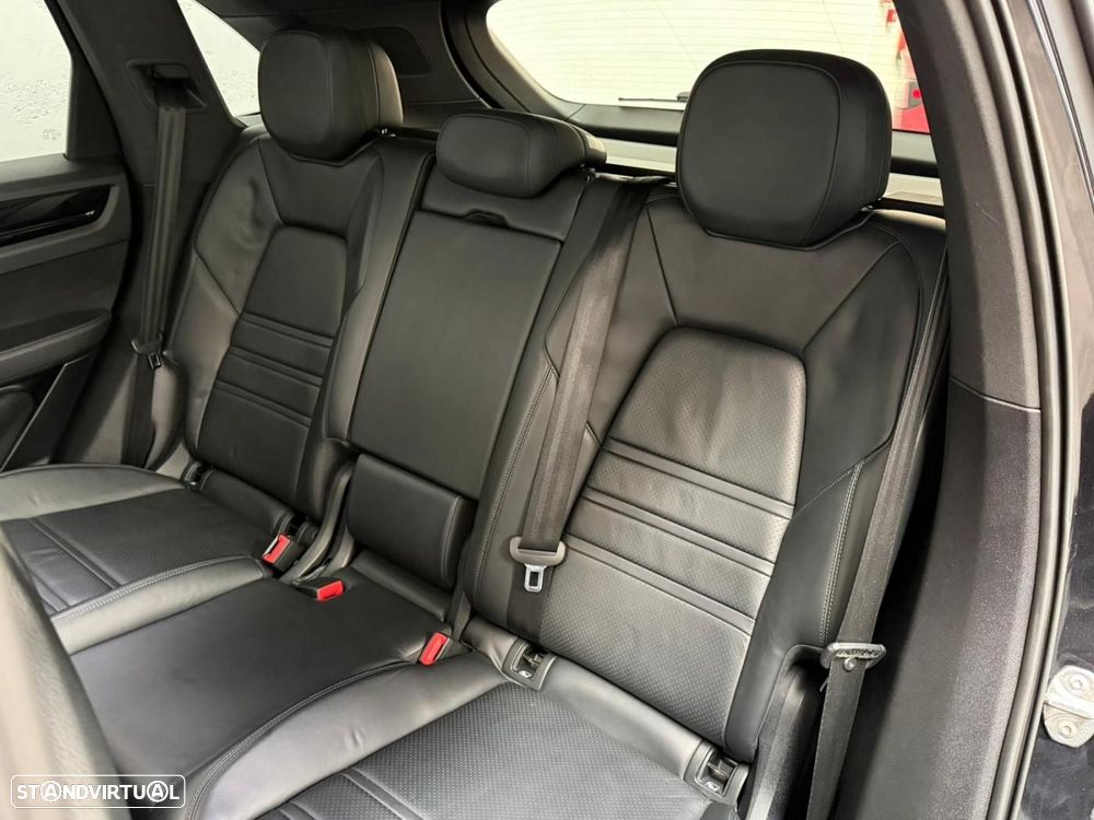Porsche Cayenne 3.0 V6 - 41
