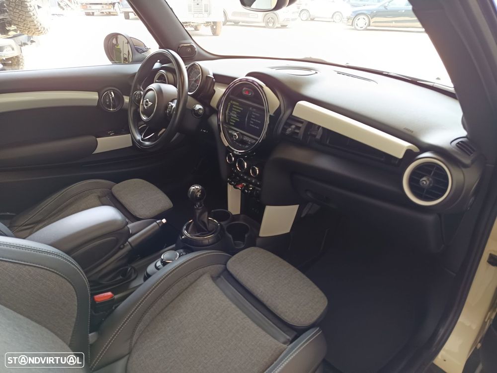 MINI 3 Portas Cooper D 60 Years Chili - 32