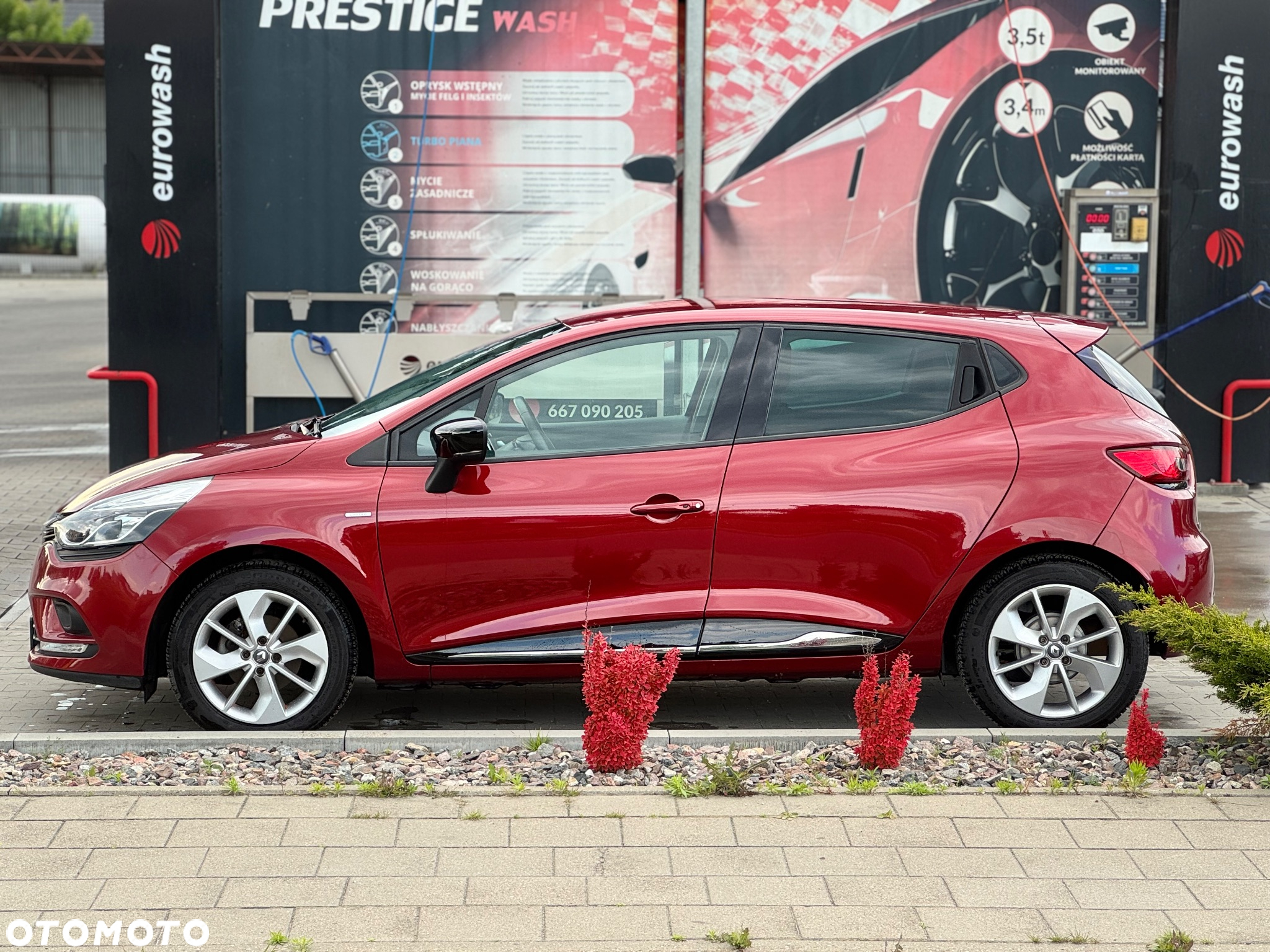 Renault Clio 1.2 16V 75 LIMITED - 10