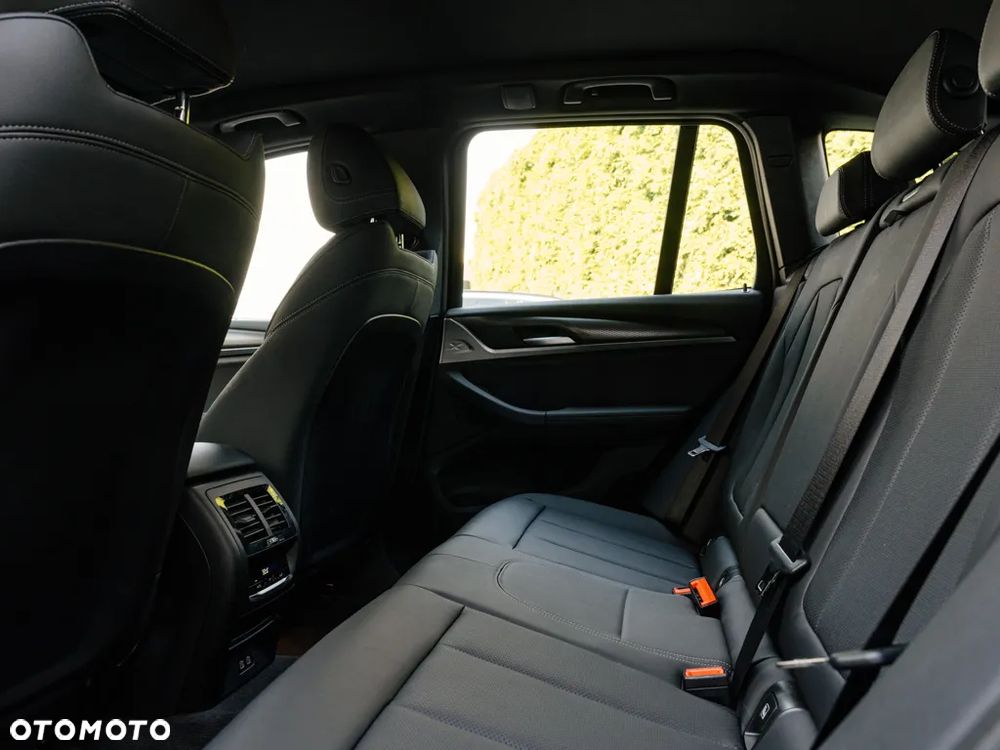 BMW X3 xDrive20i - 12