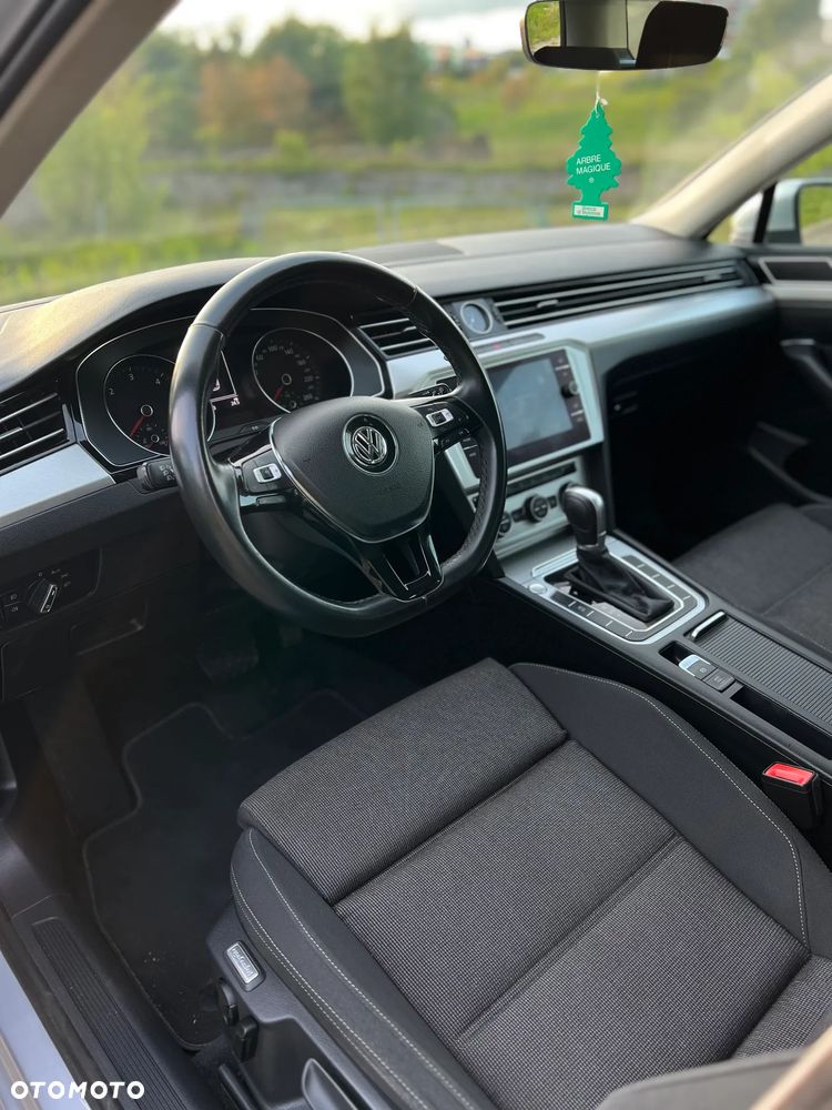 Volkswagen Passat 2.0 TDI BMT Comfortline DSG - 11