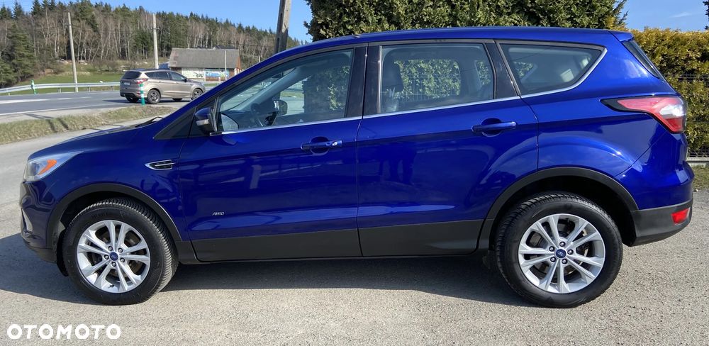Ford Kuga 2.0 TDCi 4x4 Titanium - 3
