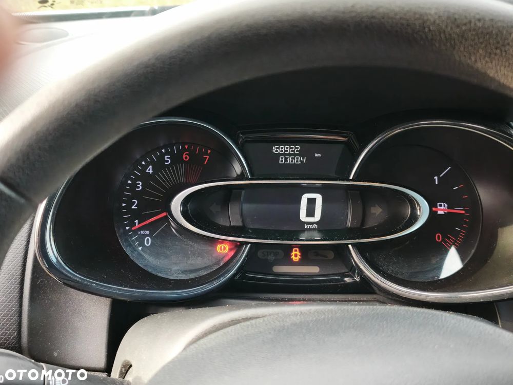 Renault Clio 1.2 16V Alize - 19