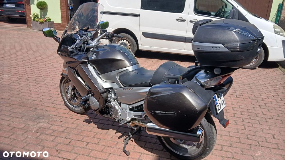 Yamaha FJR - 7