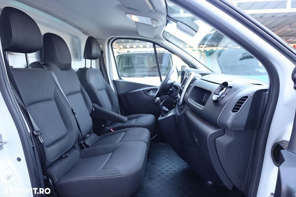 Renault Trafic - 14