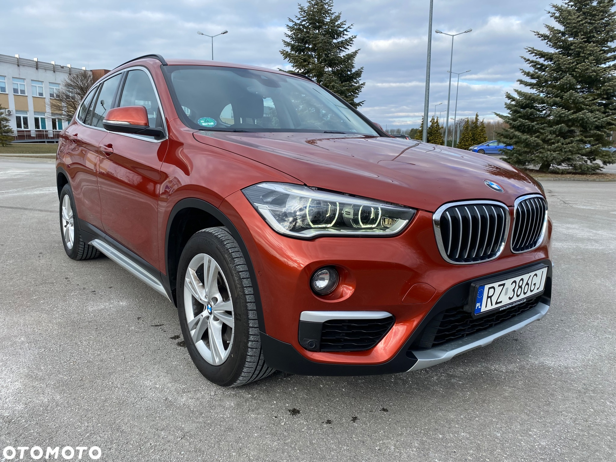 BMW X1 xDrive18d Business Edition sport - 2
