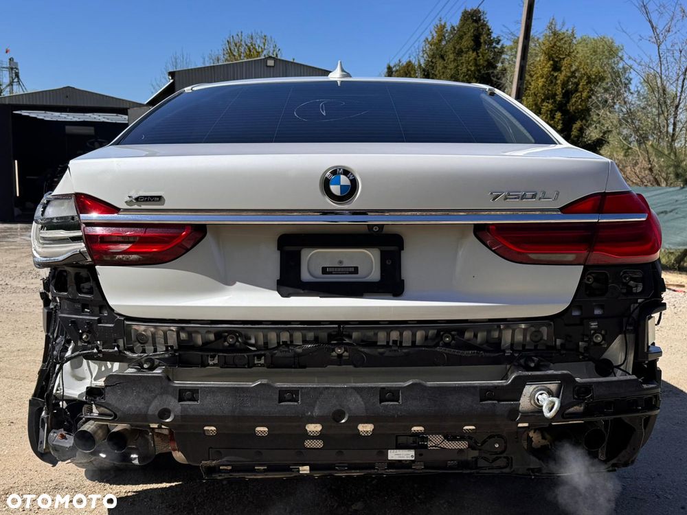 BMW Seria 7 750i xDrive Edition Exclusive - 19
