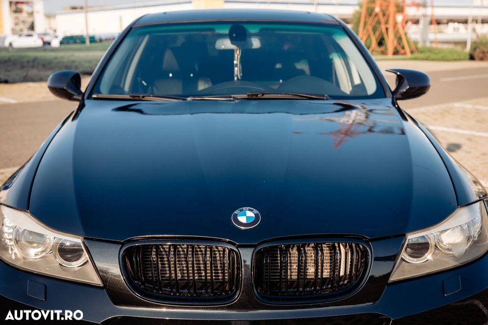 BMW Seria 3 320d DPF Aut. - 2
