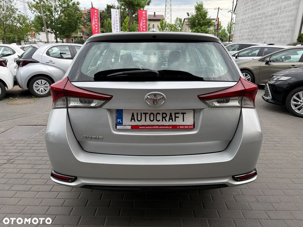 Toyota Auris 1.33 VVT-i Active - 24
