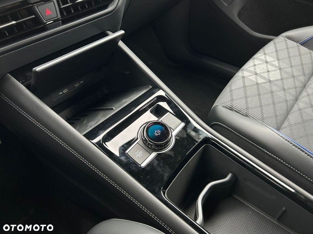 Volkswagen Tiguan - 25