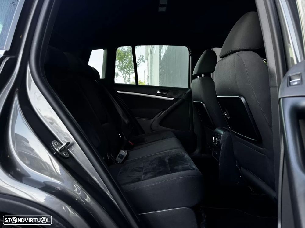 VW Tiguan 2.0 TDi Cup BlueMotion - 32