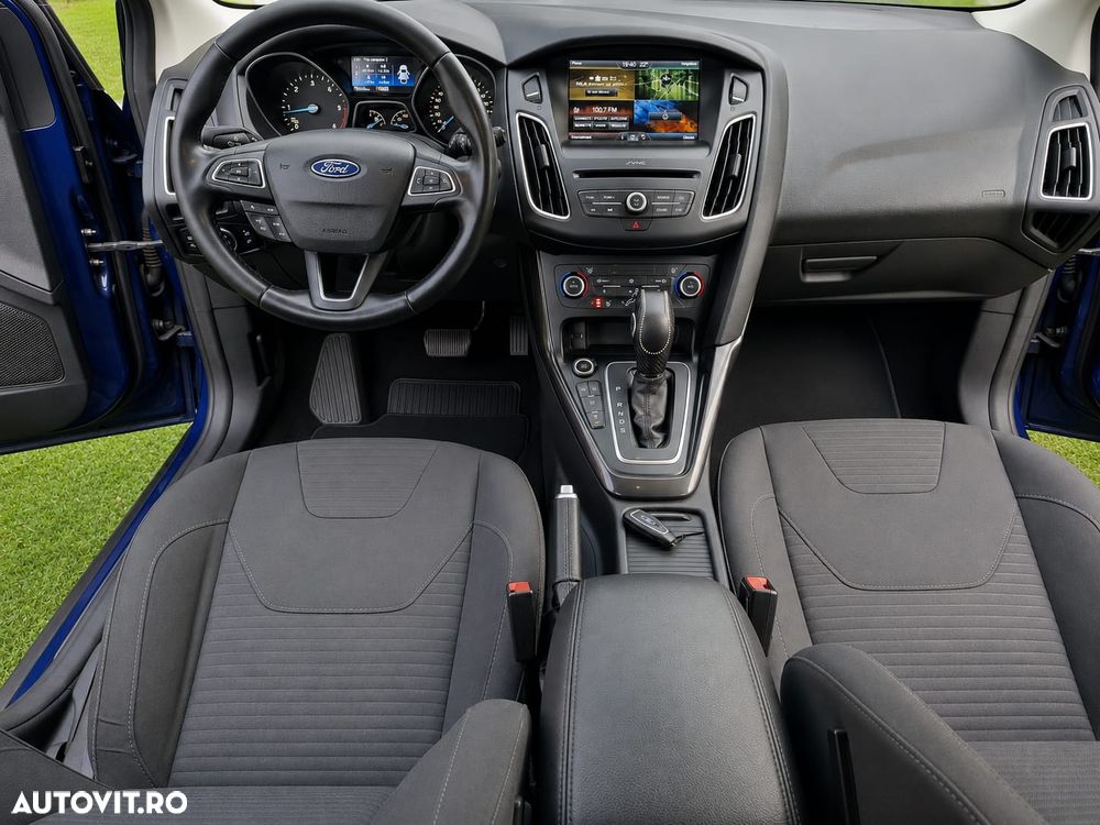 Ford Focus - 7
