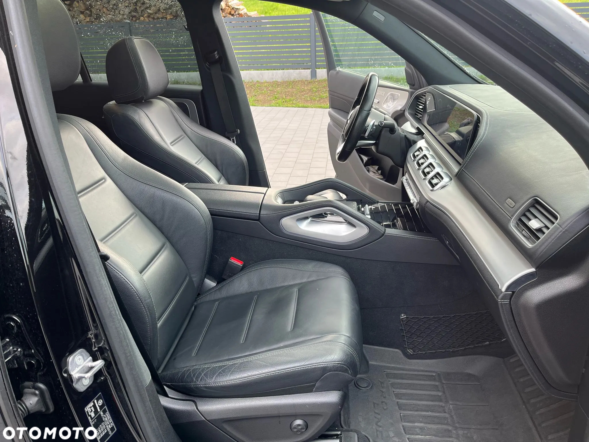 Mercedes-Benz GLE 400 d 4Matic 9G-TRONIC AMG Line - 13