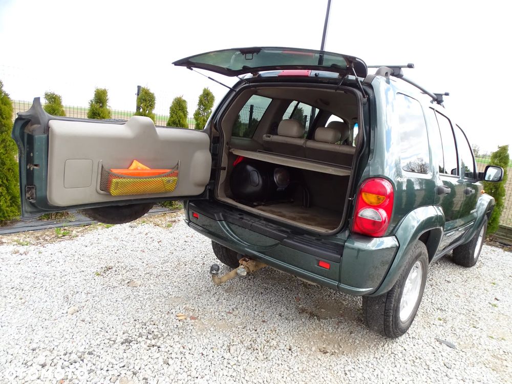 Jeep Liberty - 26