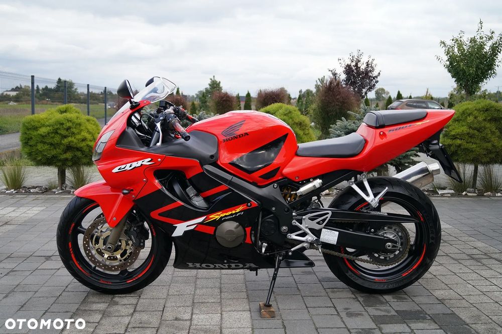 Honda CBR - 7