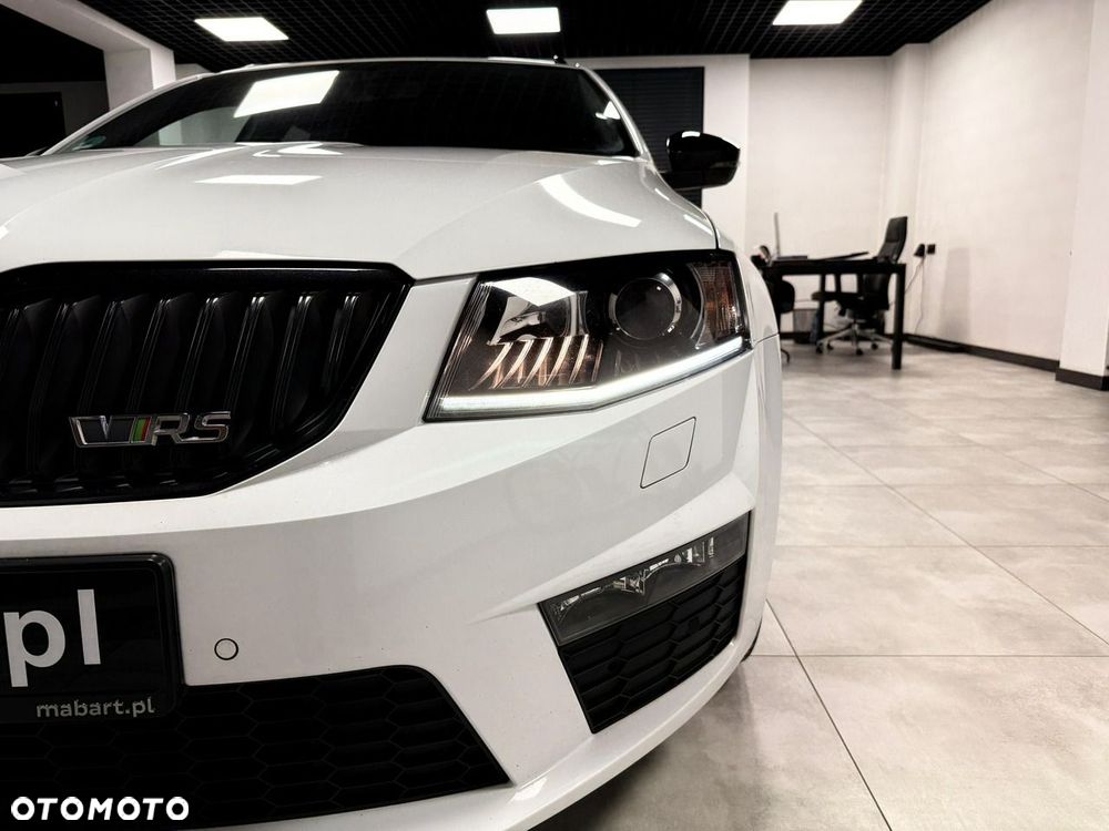 Skoda Octavia 2.0 TDI RS Challenge DSG - 10