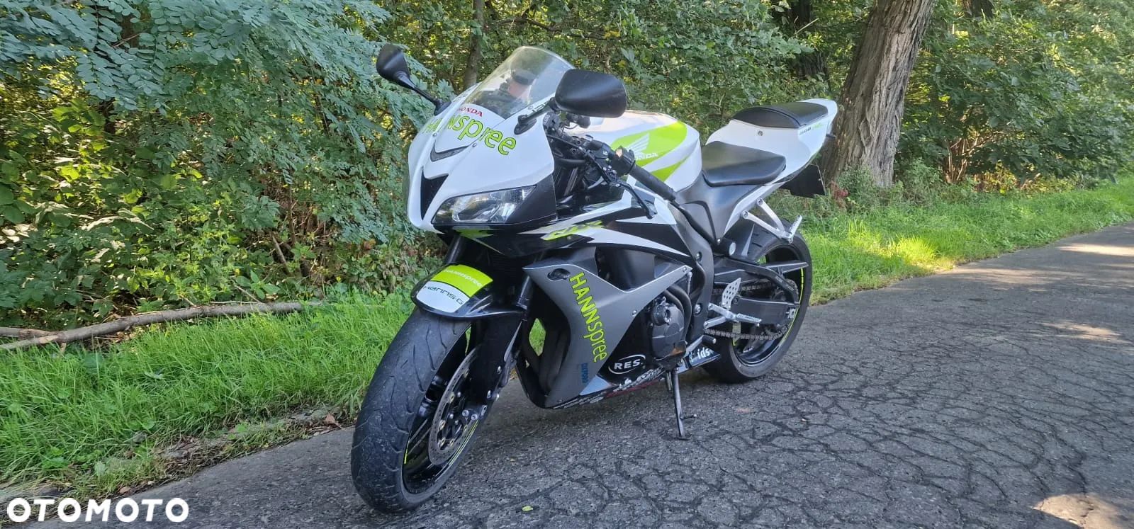 Honda CBR - 1