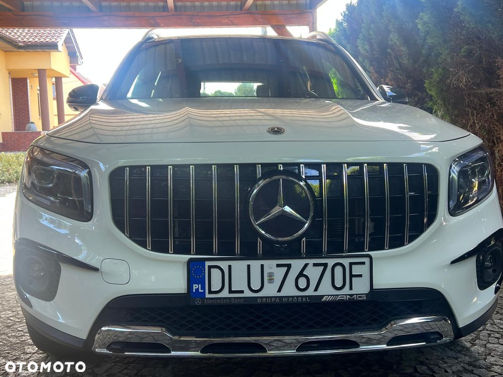 Mercedes-Benz GLB 250 4-Matic 8G-DCT - 6
