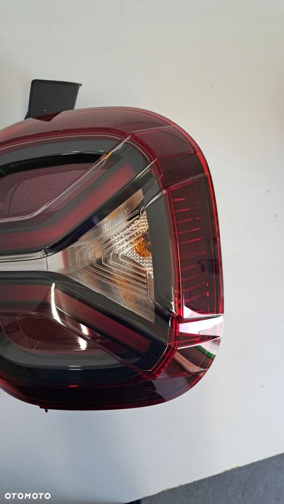 Lampa prawy tył DACIA Duster II LIFT 21- - 4