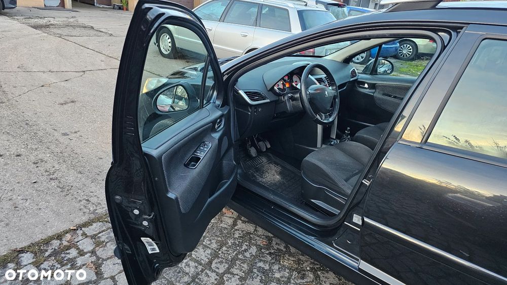 Peugeot 207 1.6 Trendy - 13