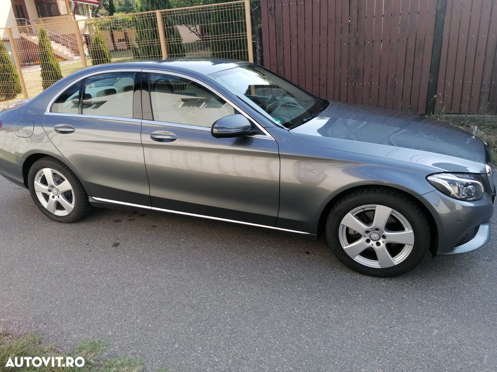 Mercedes-Benz C 220 d 4Matic 9G-TRONIC Exclusive - 2