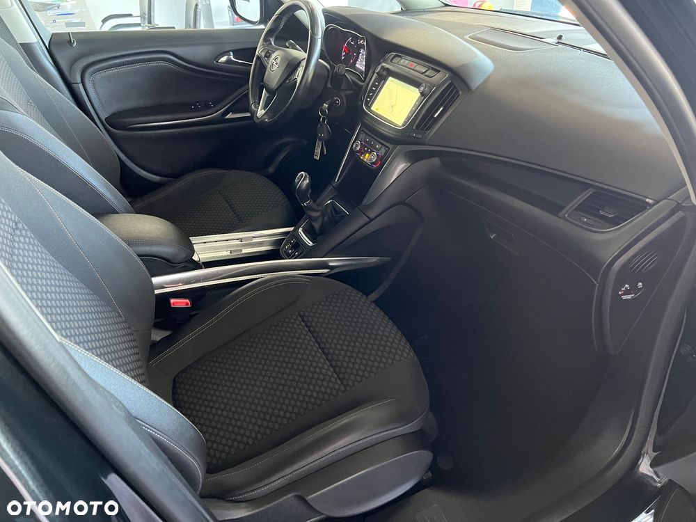 Opel Zafira - 34