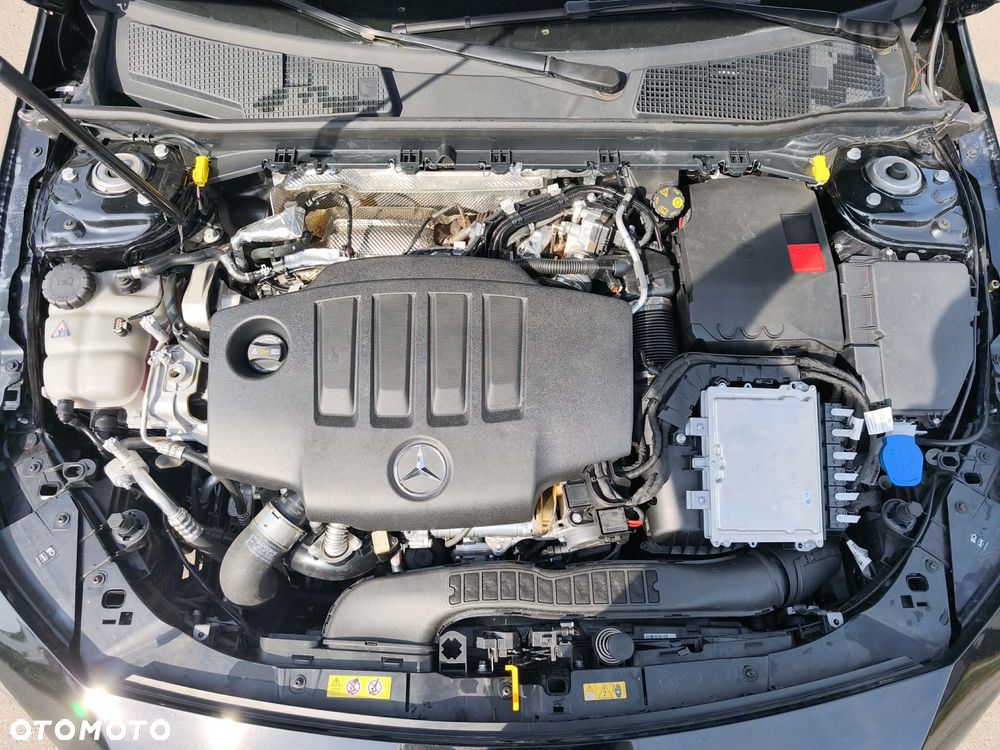 Mercedes-Benz CLA 200 d 8G-DCT AMG Line - 17