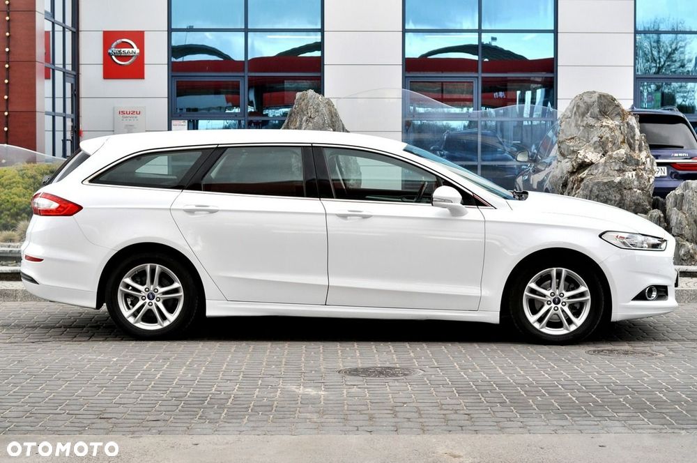 Ford Mondeo 2.0 TDCi Ambiente - 32