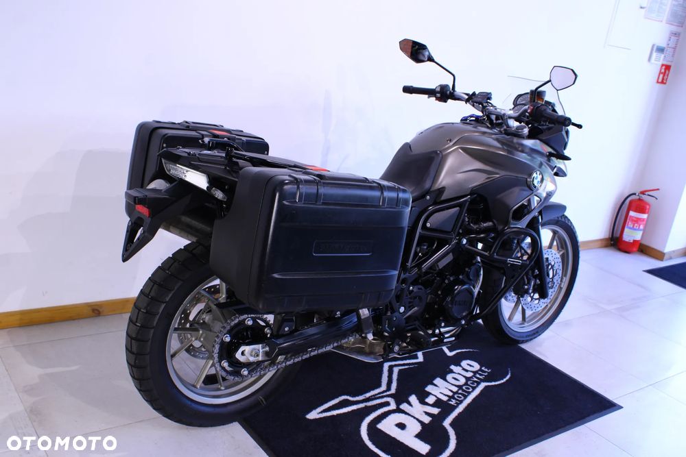 BMW F - 7