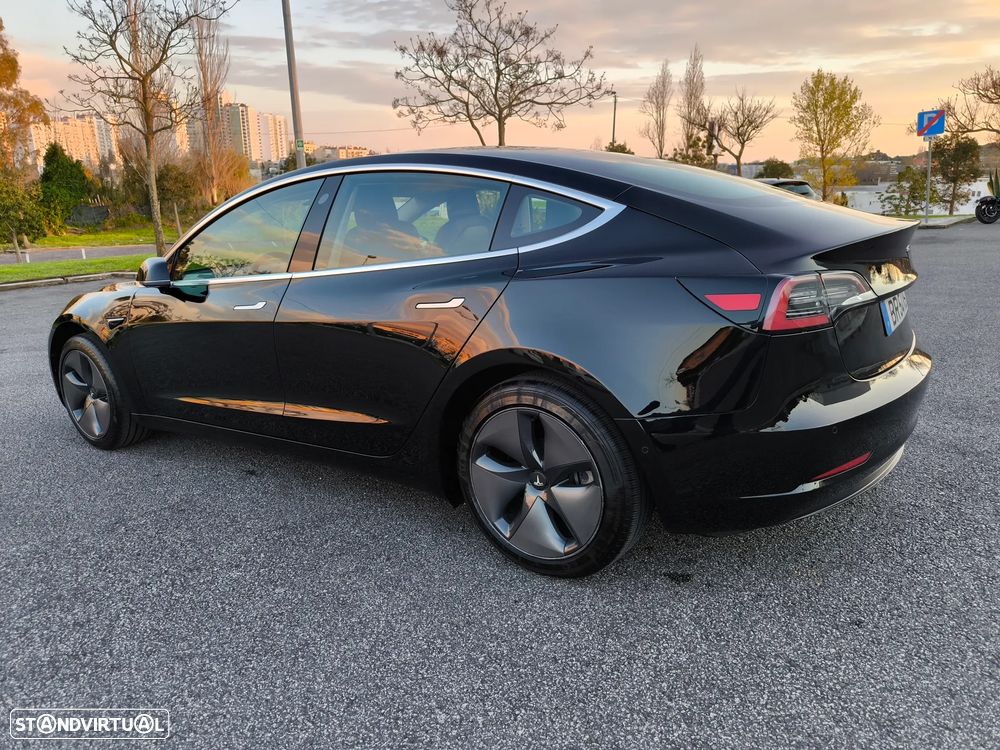 Tesla Model 3 Standard Range Plus RWD - 2