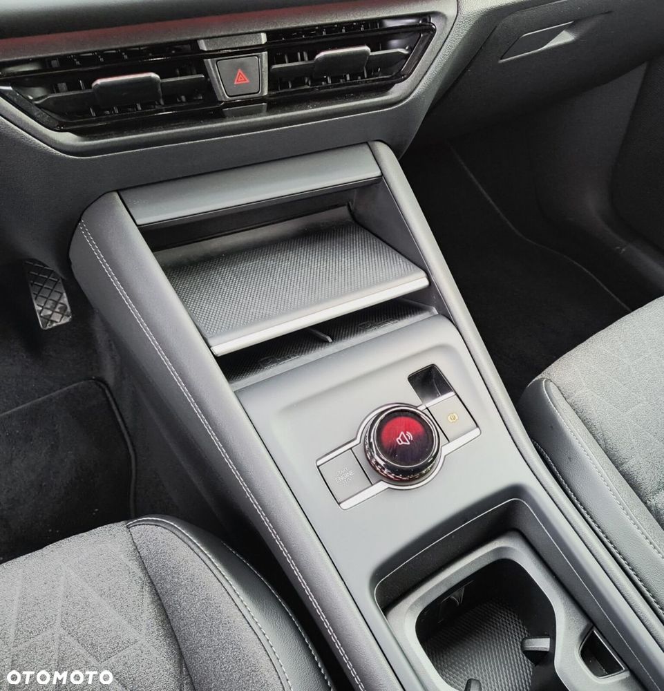 Volkswagen Tayron 2.0 TDI SCR 4Mot Elegance DSG - 24