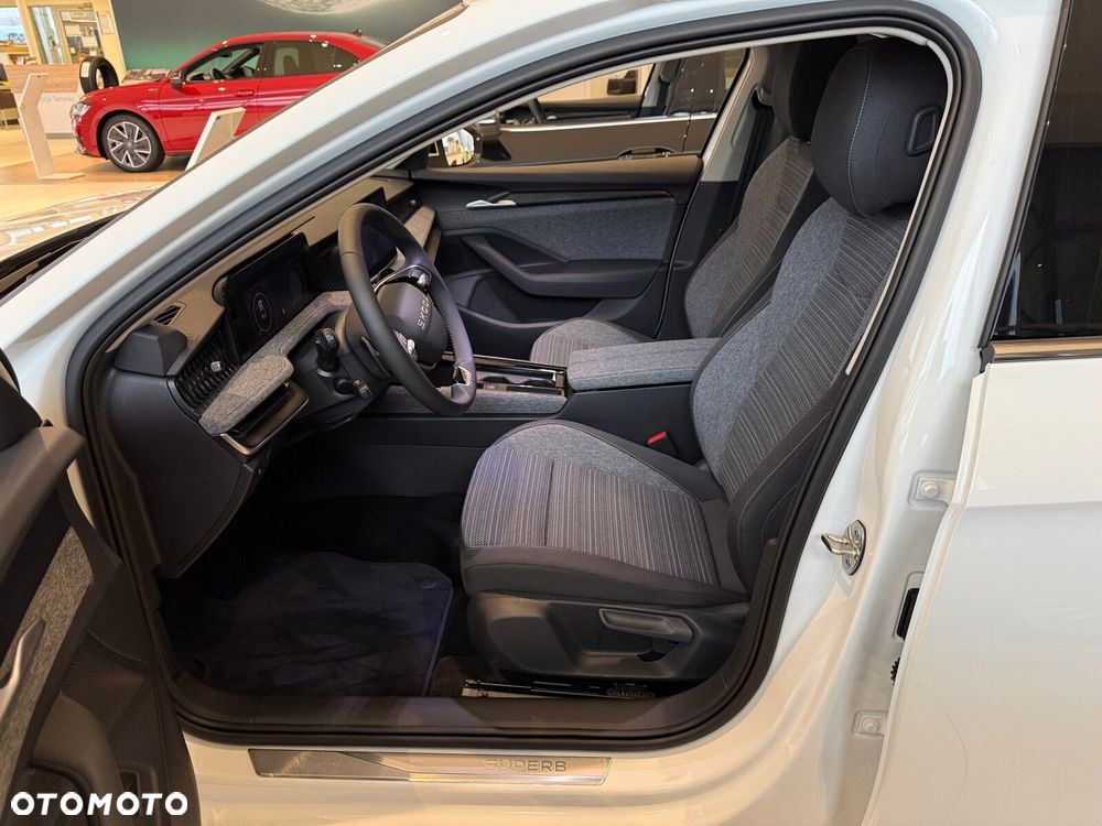 Skoda Superb 2.0 TDI SCR 4x4 Edition 130 DSG - 10