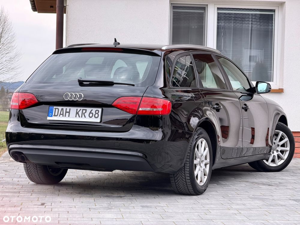 Audi A4 Avant 2.0 TDI DPF Attraction - 4