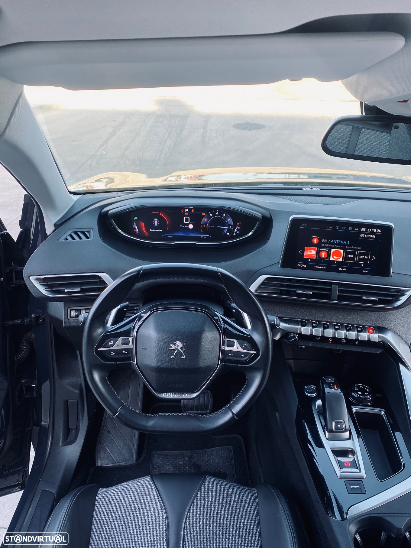 Peugeot 3008 1.2 PureTech Allure Grip Control EAT6 - 18