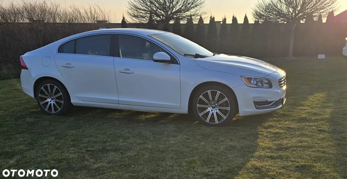 Volvo S60 - 4