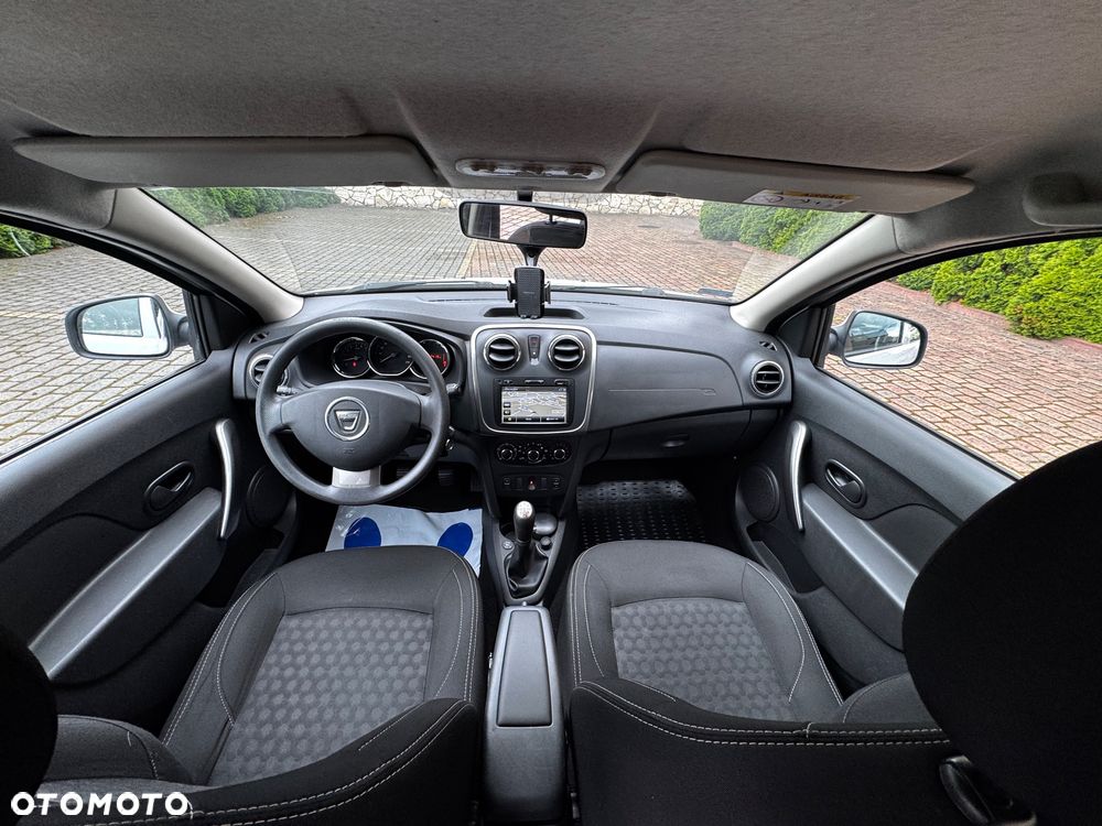 Dacia Sandero 1.2 16V Laureate - 8