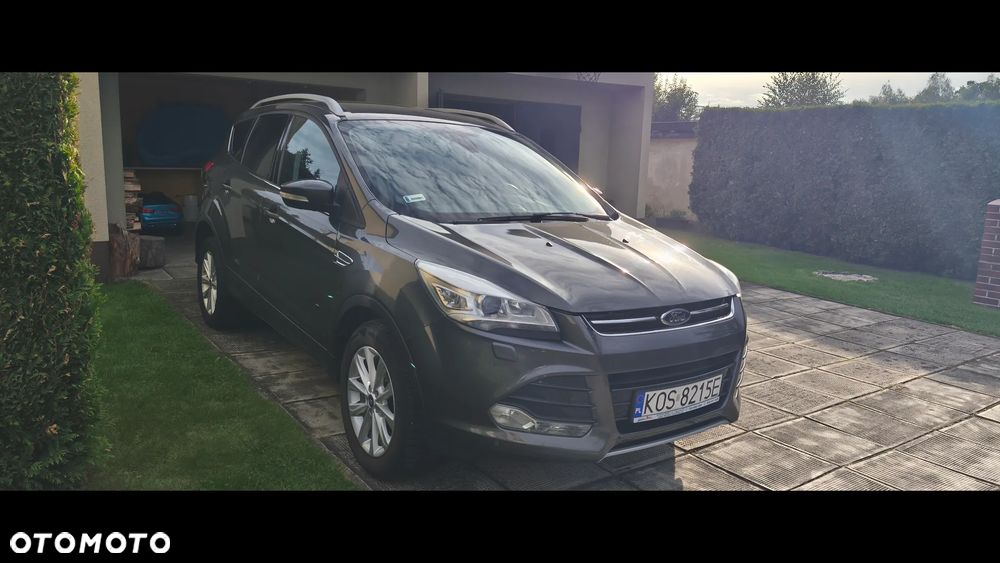 Ford Kuga - 1
