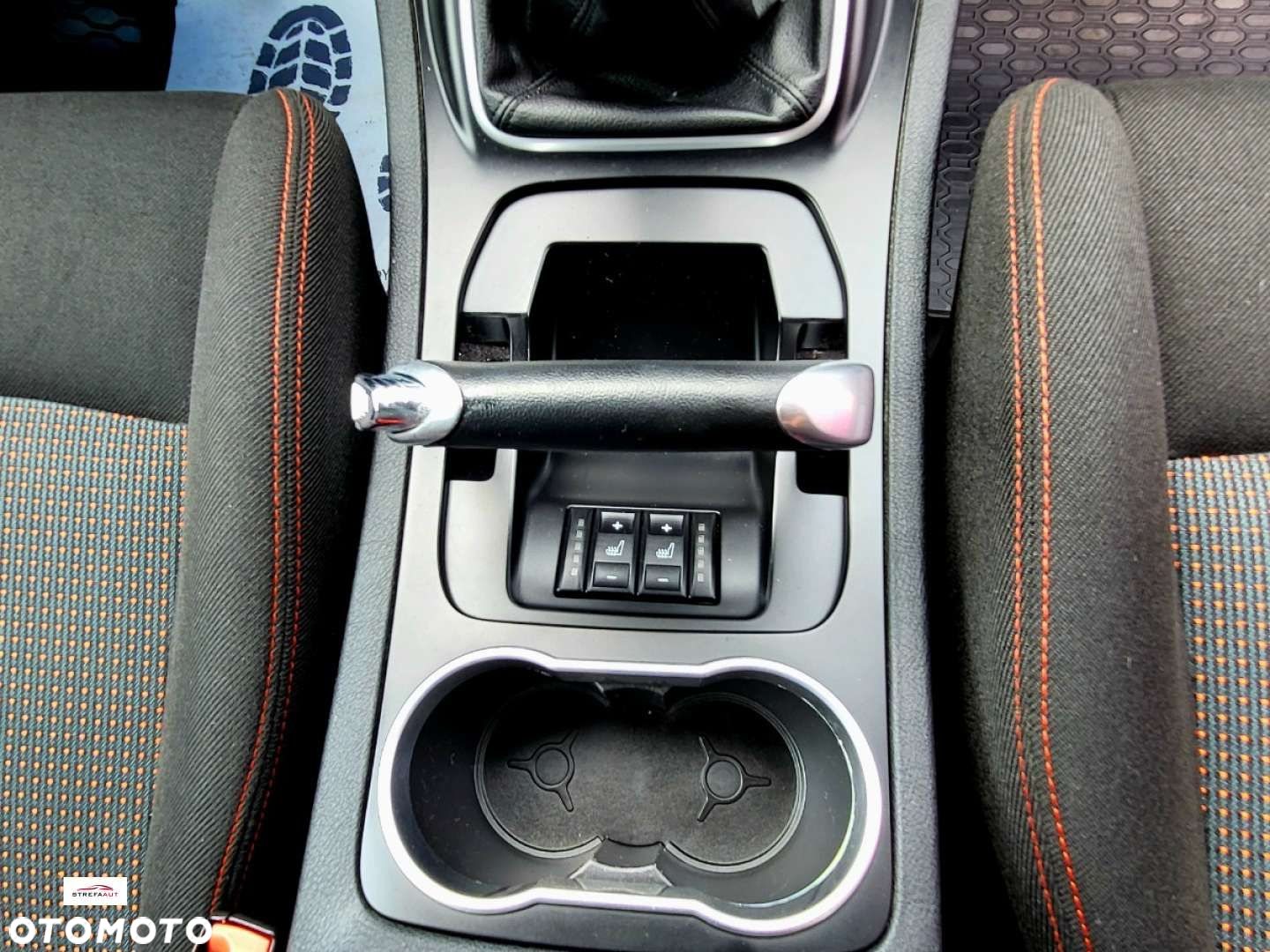Ford S-Max - 22