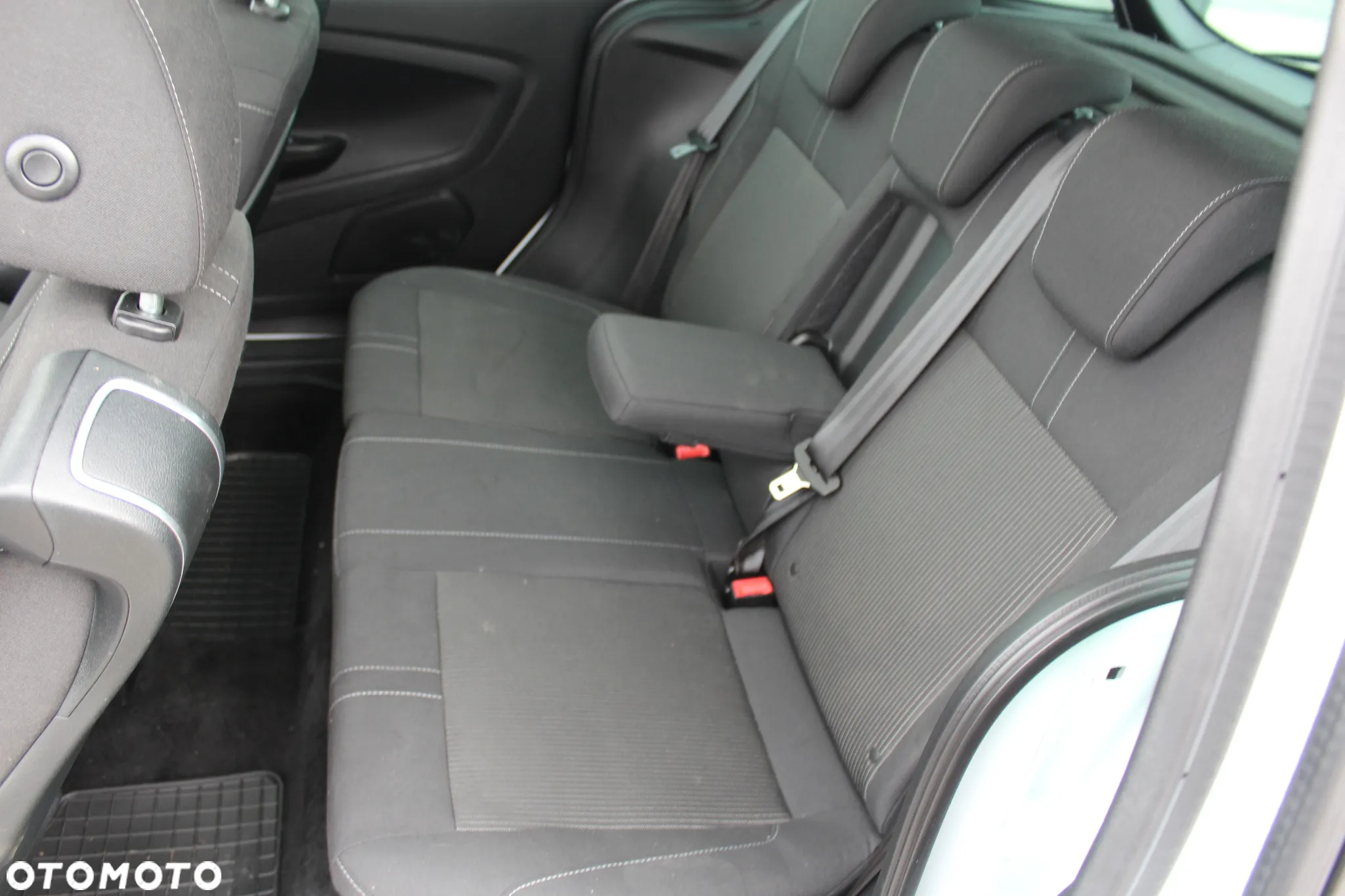 Ford B-MAX 1.0 EcoBoost Titanium - 18