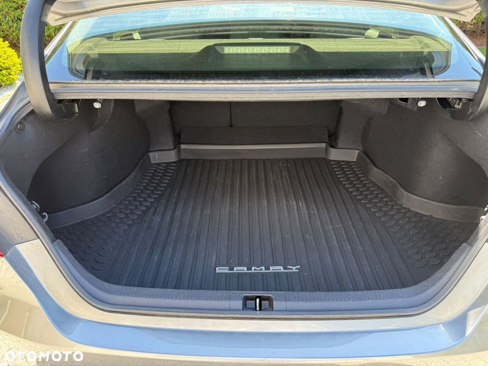 Toyota Camry 2.5 Hybrid Comfort CVT - 17