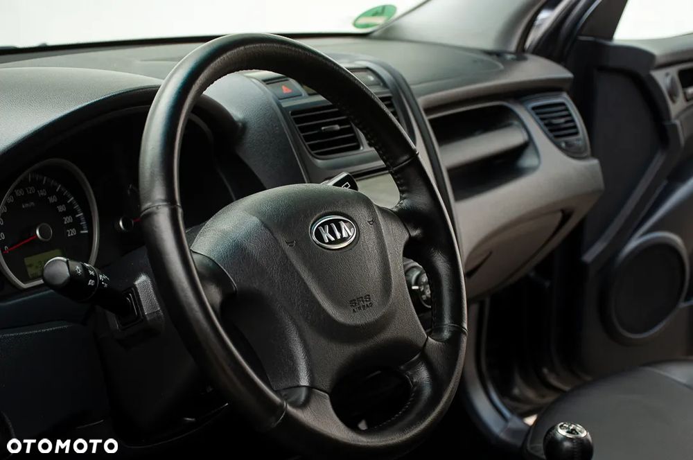 Kia Sportage 2.0 2WD Attract - 35