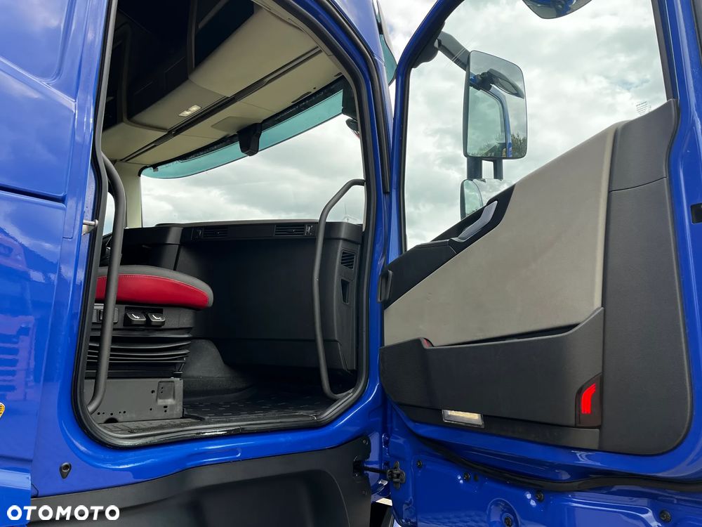 Volvo FH 500 EURO 6 / SPROWADZONY/ SERWISOWANY/KLIMA POSTOJOWA/DWA ZBIORNIKI - 12