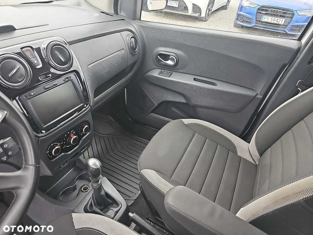 Dacia Lodgy 1.5 Blue dCi Stepway S&S EU6d - 16