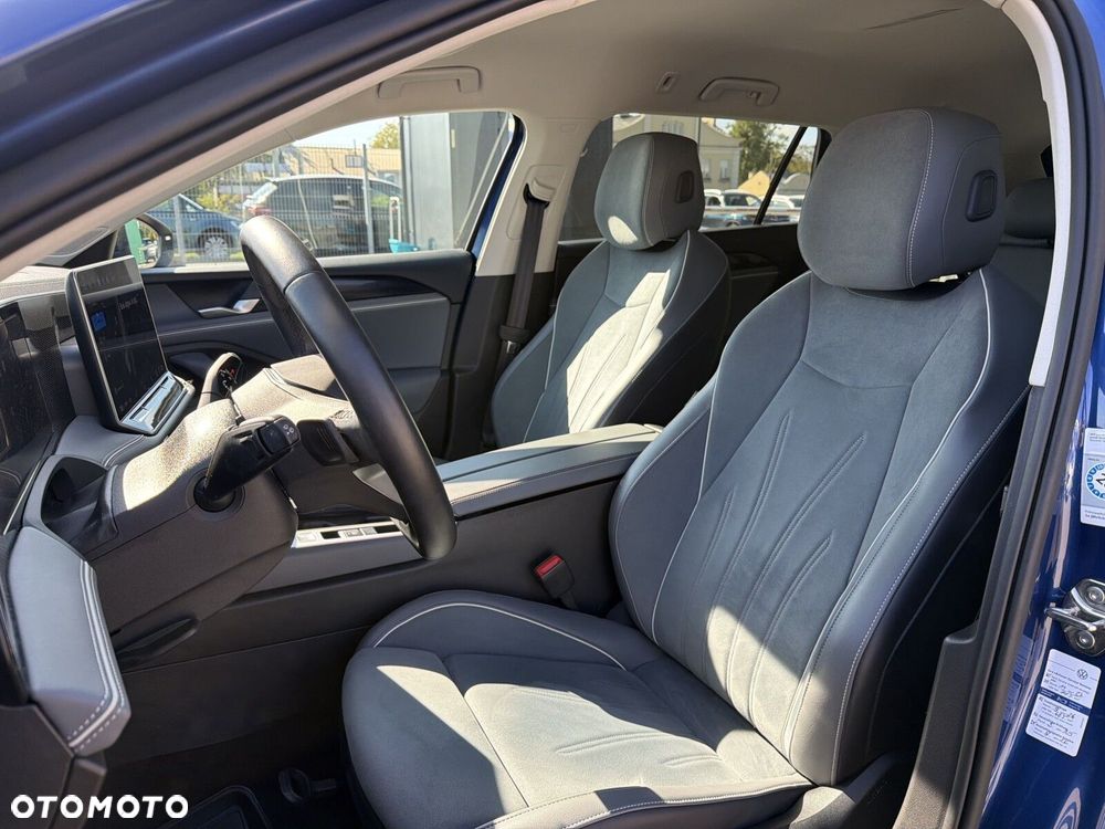 Volkswagen Passat Variant 2.0 TDI SCR Business DSG - 12