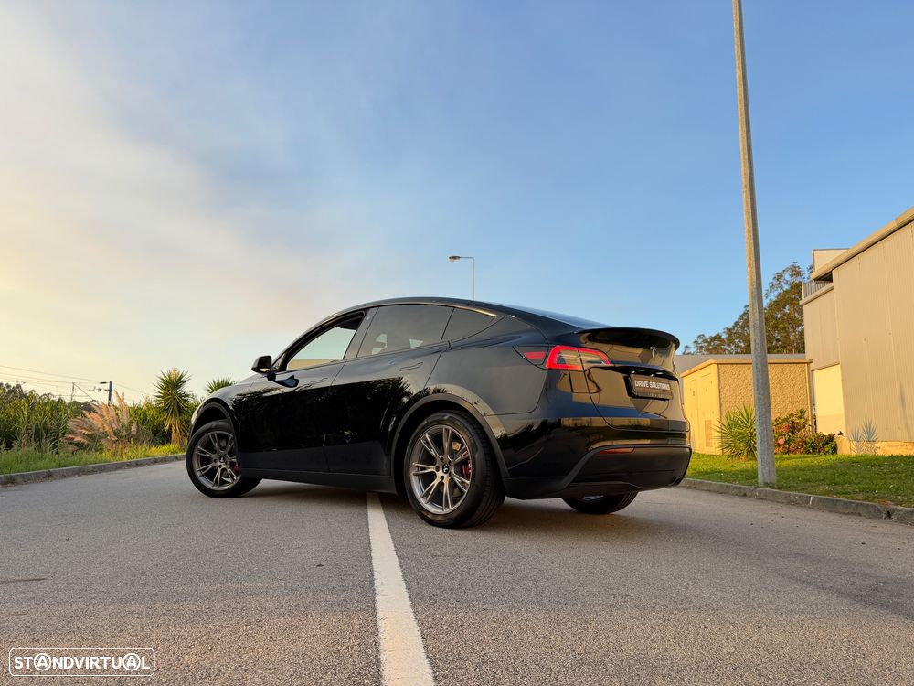 Tesla Model Y Tração Traseira - 2