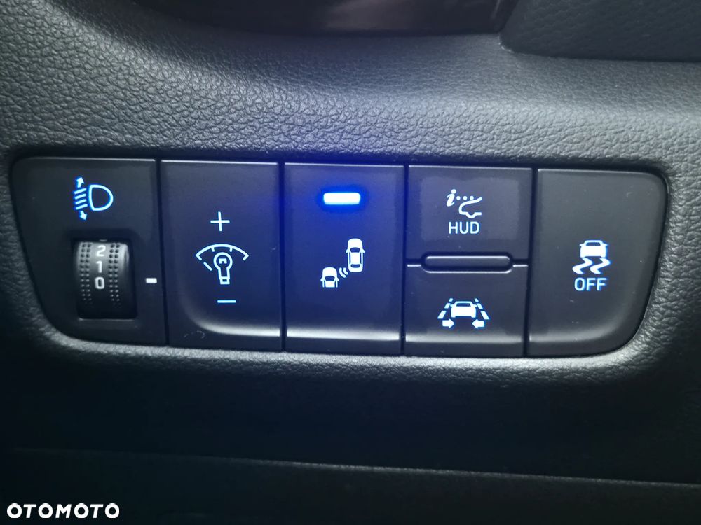 Hyundai Kona - 34