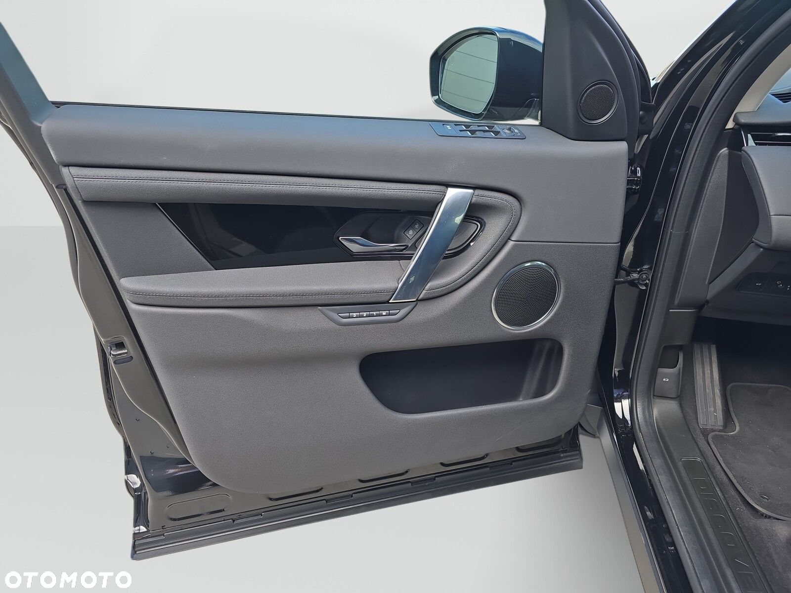 Land Rover Discovery Sport - 10