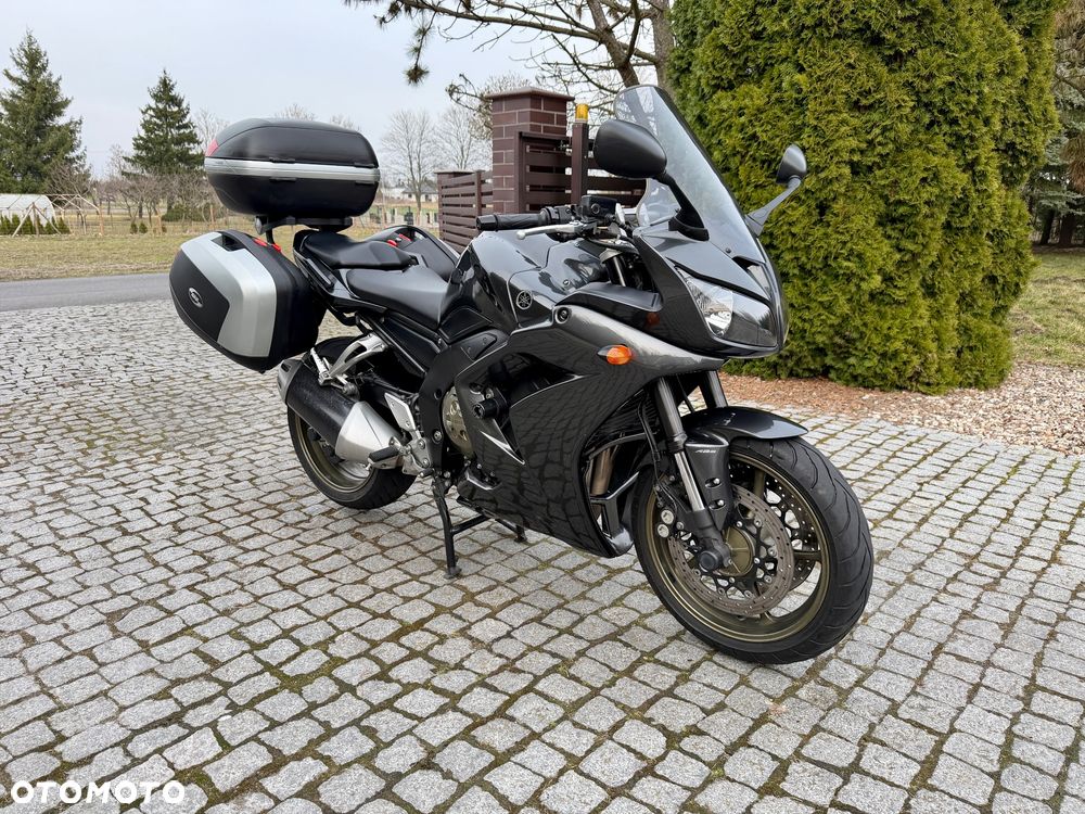 Yamaha FZ - 6