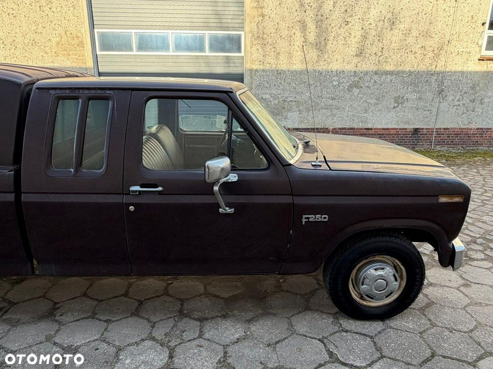Ford F250 - 6