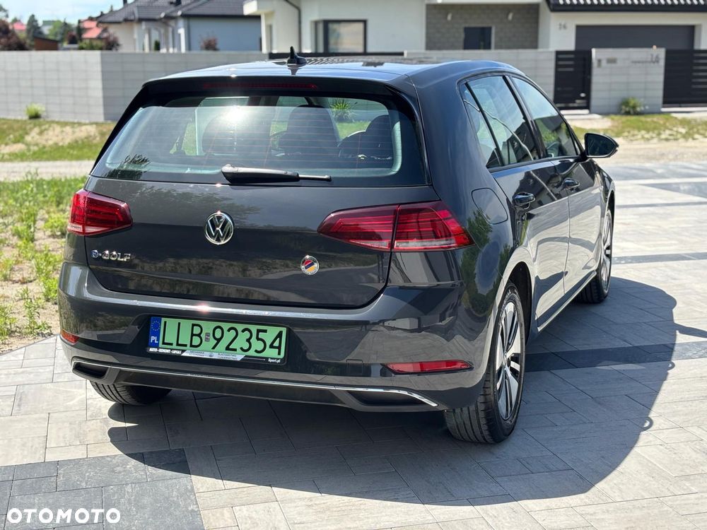 Volkswagen Golf e-Golf - 14